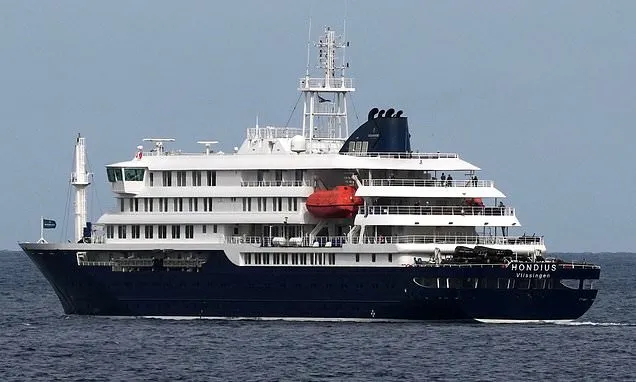 Hantavirus: British cruise passengers 'will self-isolate in UK for...