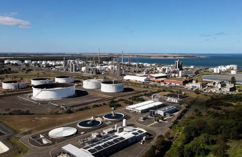 Oil Refinery Blaze Set to Hit Australia's Fuel Production