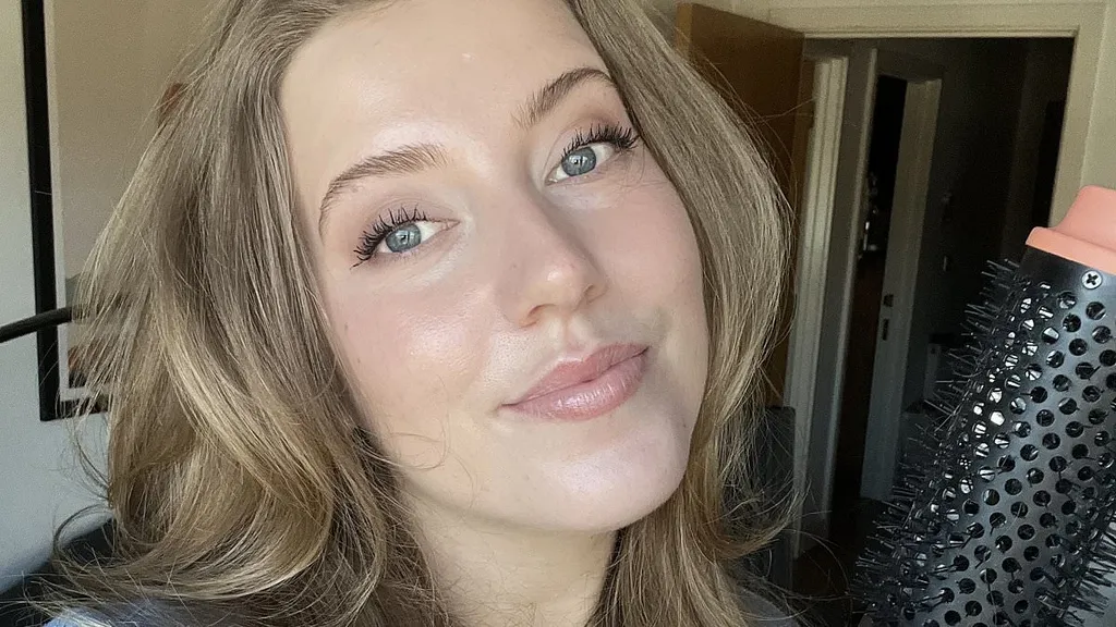 Three years later, I'm still using this viral heated brush