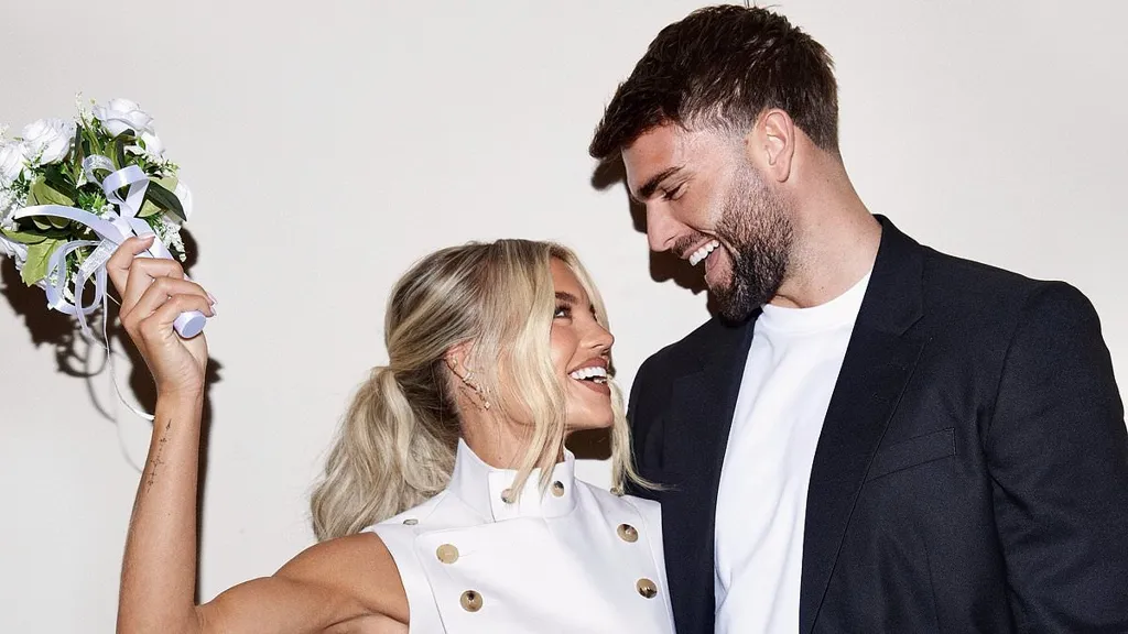 Molly Smith reveals her dad cried when Tom Clare asked to marry her