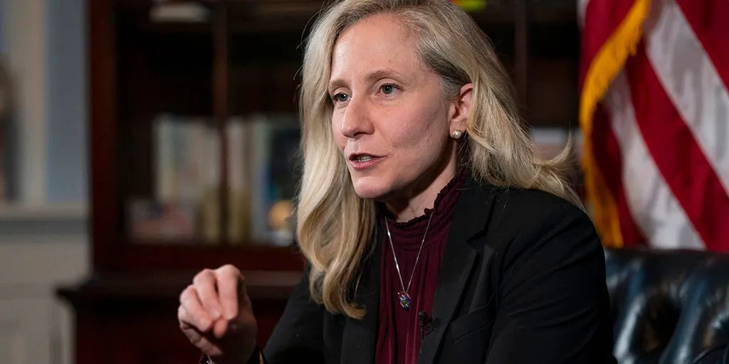 Abigail Spanberger, Democratic governor hopeful, unveils education overhaul plan as election nears