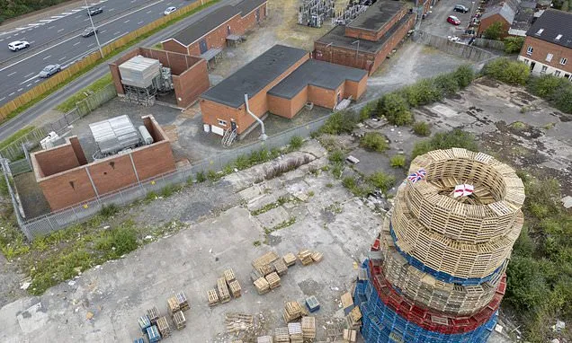 Police will not assist in removal of contentious bonfire in Belfast