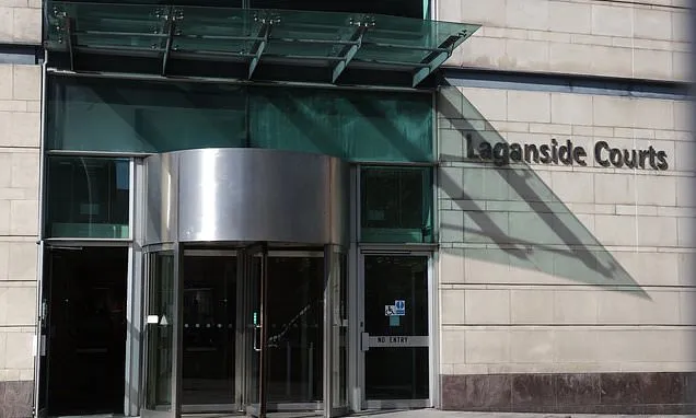 Striking criminal barristers need to meet me halfway, says Long