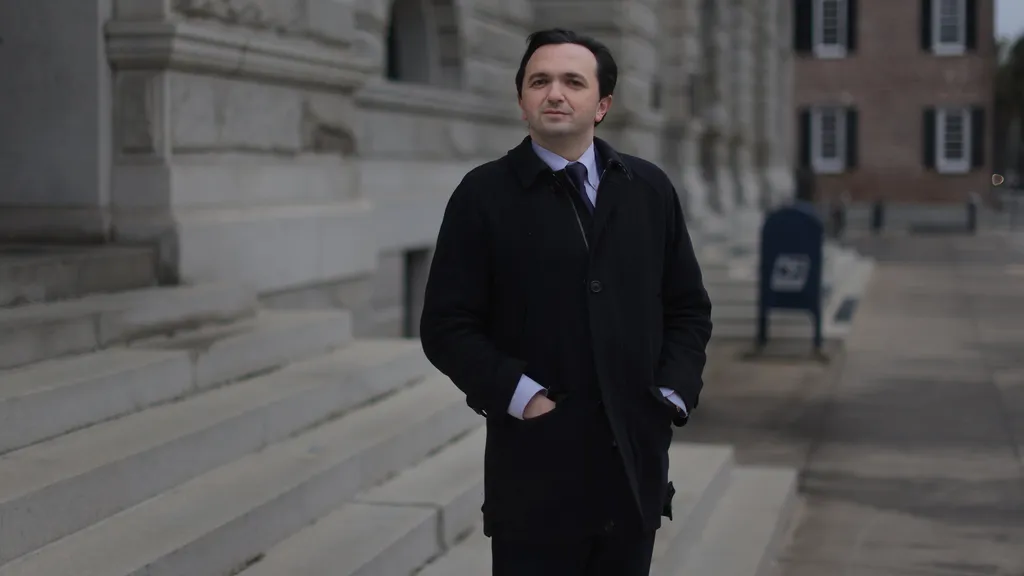 Conservative Lobbyist Hired Man to Violently Extort Client, U.S. Says