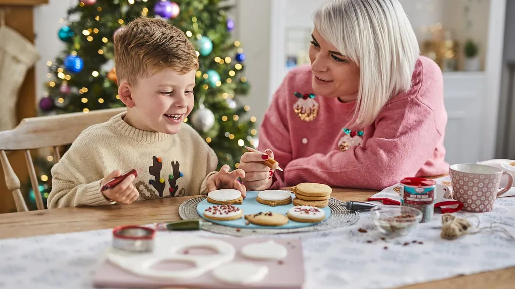Want to create NEW family Christmas traditions? Try these easy recipes