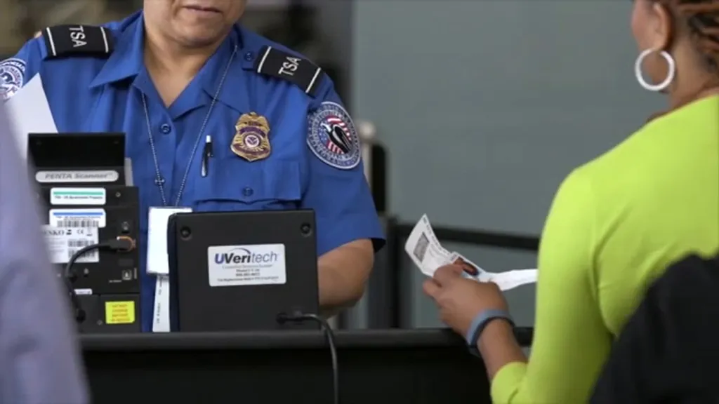 21% of TSA agents called out at Long Beach Airport Saturday, among highest in US amid shutdown