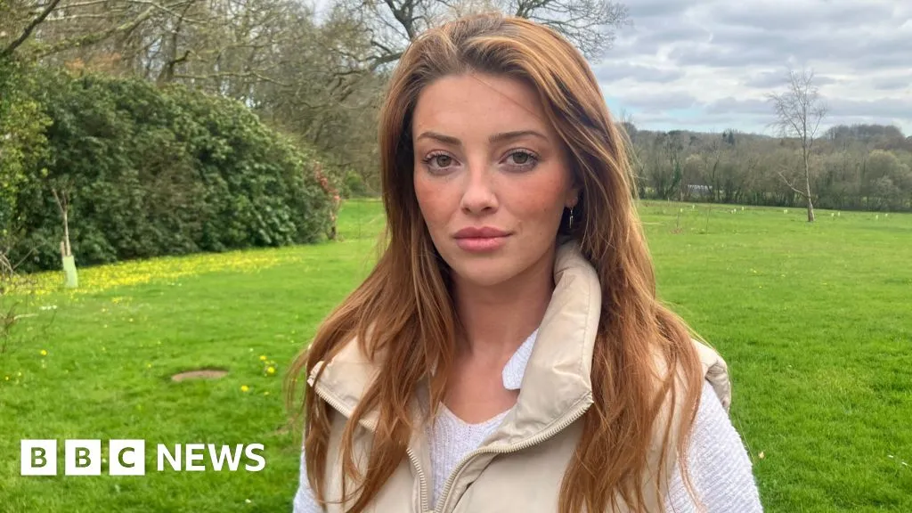 Welsh Ambulance Service recruitment freeze means students consider moving abroad