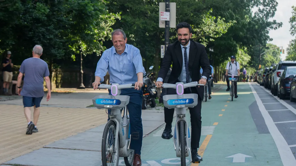 As N.Y.C. Mayoral Primary Nears, Money Talks as Mamdani Walks