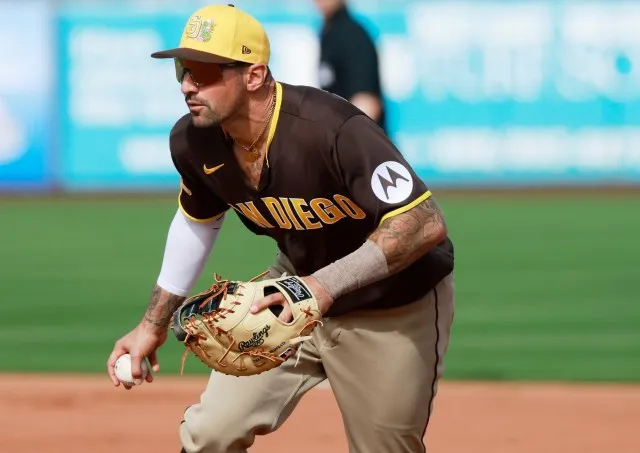 Michael King battles command, Nick Castellanos has busy day, Sung-Mun Song continues to catch up in spring loss to Athletics