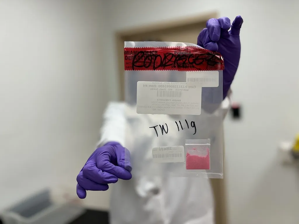 It's Hot Pink and Smells Sweet. But the Party Drug Tusi can Prove Deadly.