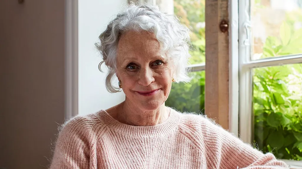 EDEN CONFIDENTIAL: Author backing Queen's charity says royals must go