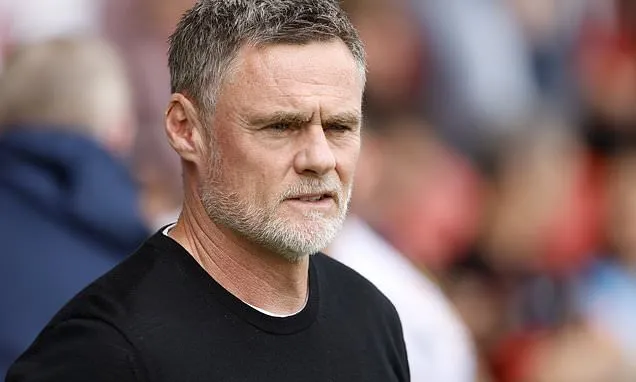 Aden Baldwin did not deserve red card, says Bradford boss Graham...