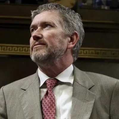Massie Sides with Omar, Far-Left Democrats in Bid to Block Trump's Iran Takedown
