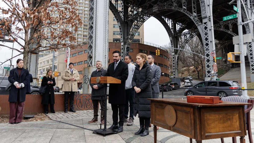 Mamdani Announces Plan to Build More Public Restrooms Across New York