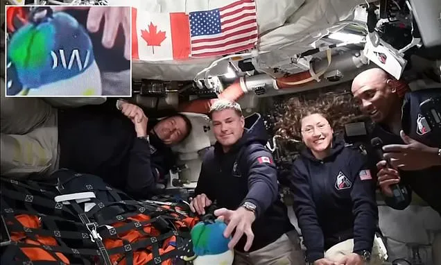 NASA video fuels theories it's 'faking' Artemis II with green screens