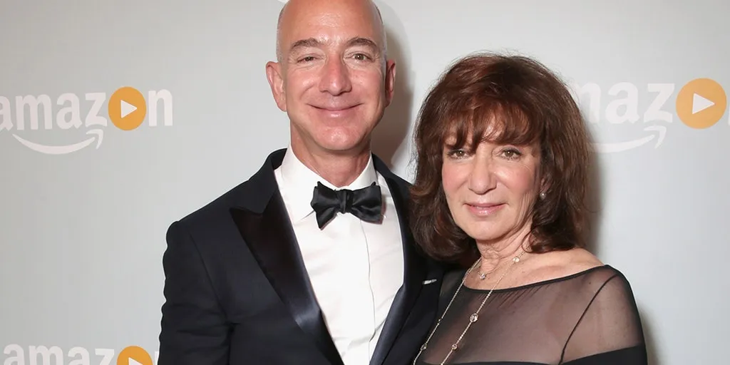 Jeff Bezos' mom's death spotlights Lewy body dementia symptoms and risks