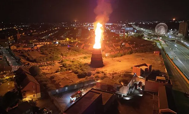 Loyalist bonfire on site with asbestos lit despite warnings