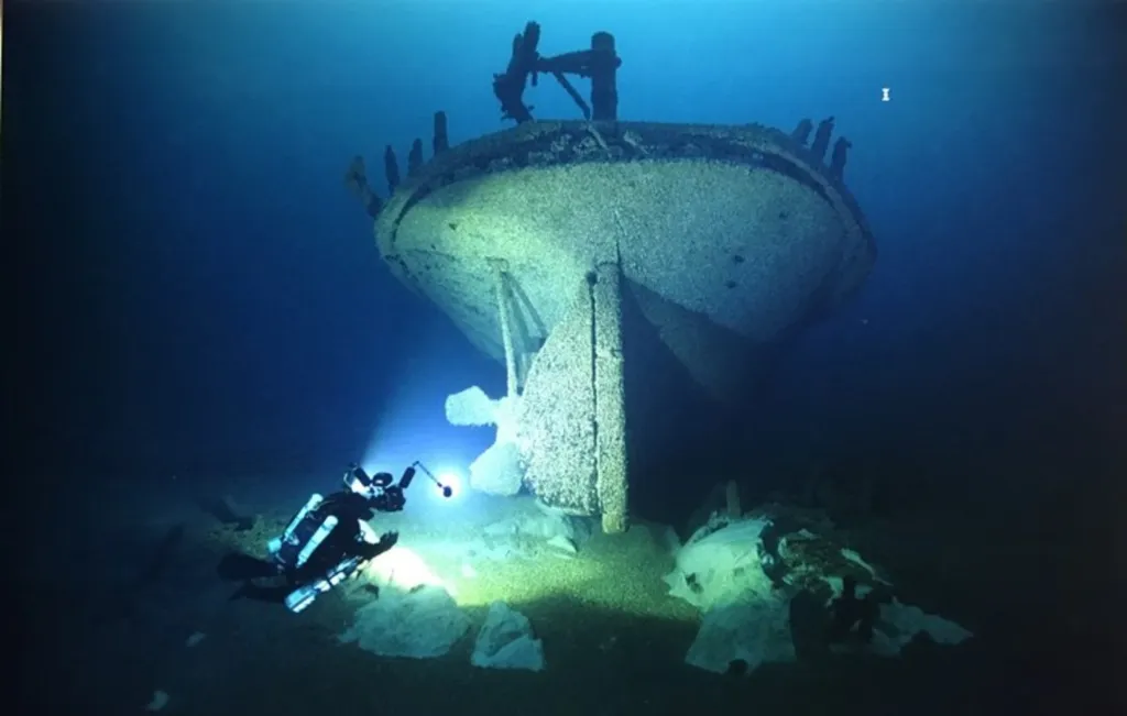 Shipwreck hunters solve 150-year mystery of disaster that killed eight