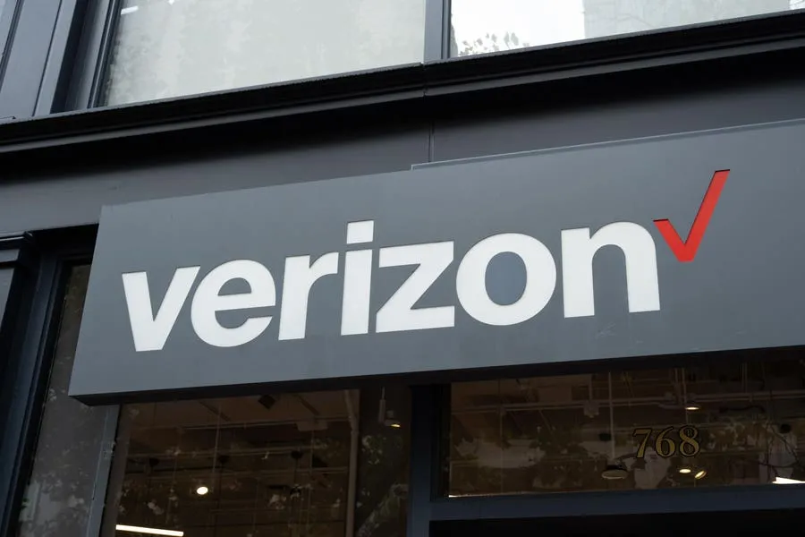 Verizon Down Latest  --  Outage Is Over Though Cause Not Yet Clear