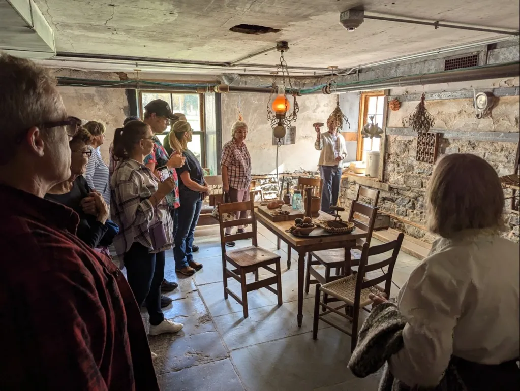 Community tour offers 'then and now' glimpse into life at Fort Drum