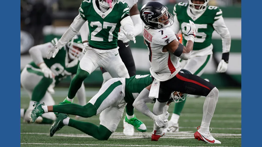 Bijan Robinson shines again, but Falcons' special teams falter in loss to Jets