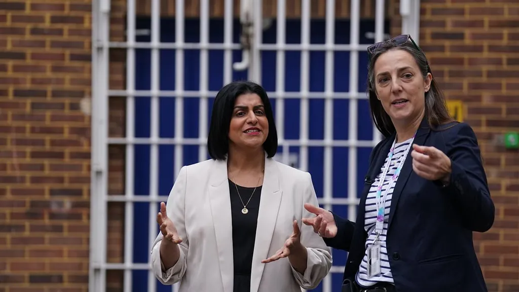 Up to 43,000 criminals a year set to avoid jail under Labour plan