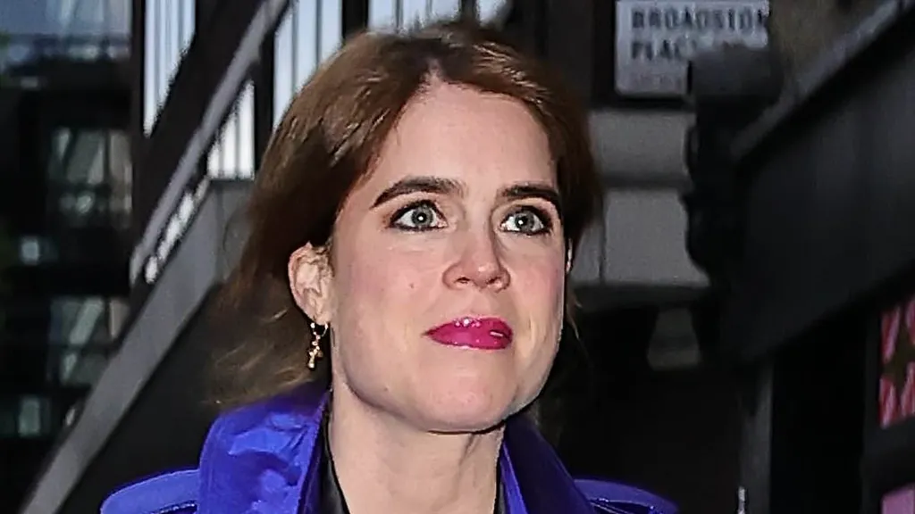 Beatrice and Eugenie party with Taylor Swift at Poppy Delevingne 40th