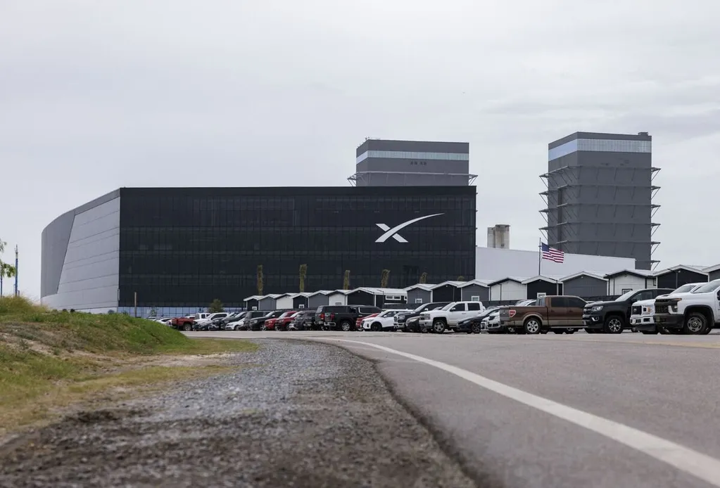 SpaceX Plans Site Visits for Large Investors as Mega-IPO Nears