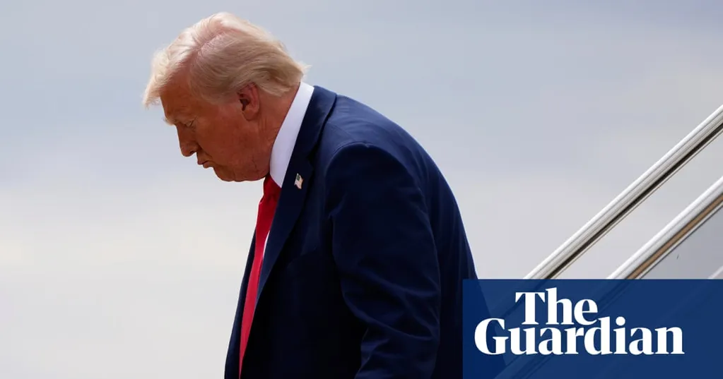 Trump drive to pursue critics puts US on path to dictatorship, Democrats warn