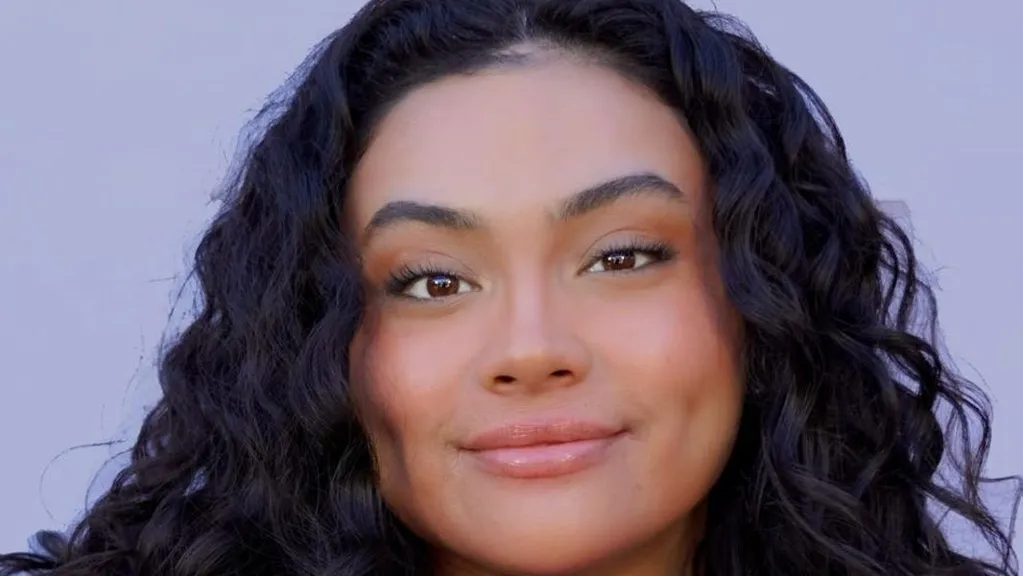 Tatianna Córdoba Gets Her Wings 'In Real Women Have Curves'