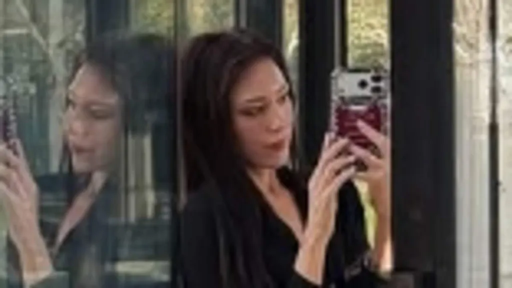 Lorna Luxe reveals her happiness after moving into a new home