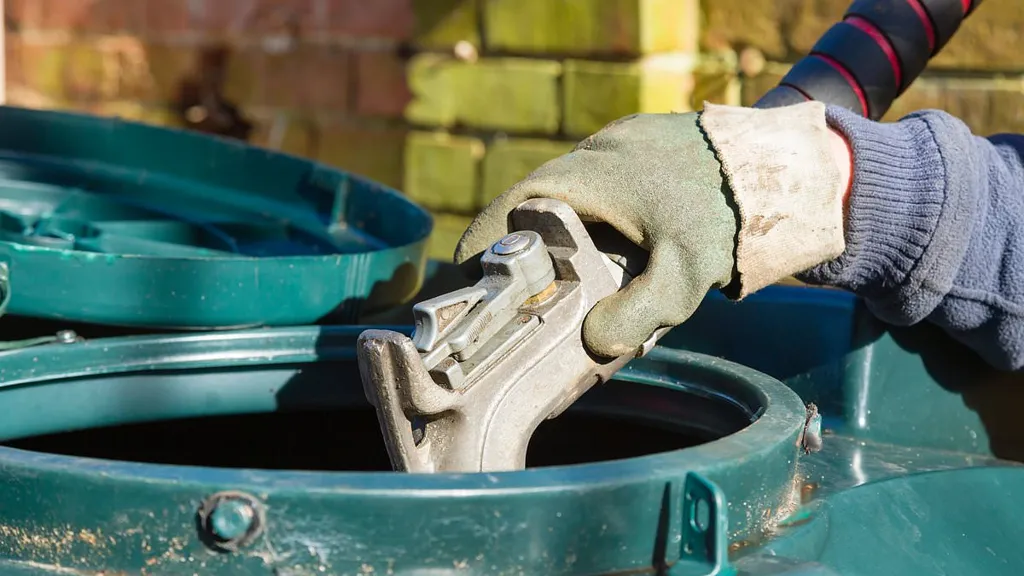 Heating oil prices reach 'extreme' levels - what can households do?