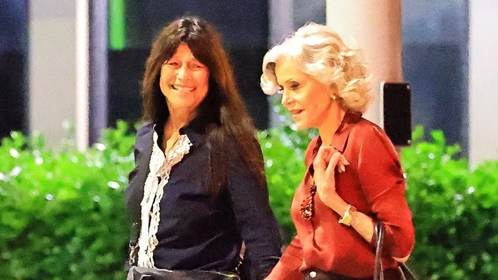 Jane Fonda enjoys reunion with protest pal after they were arrested