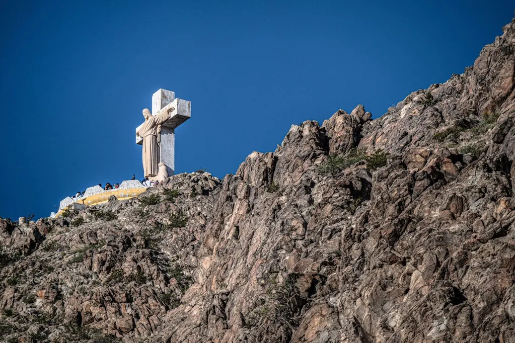 Catholic Diocese Fights US Effort to Seize Land for Border Wall