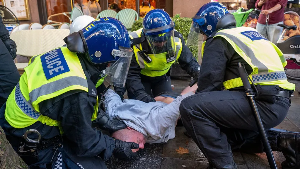 Police chiefs blast anti-migrant protesters after 26 officers injured