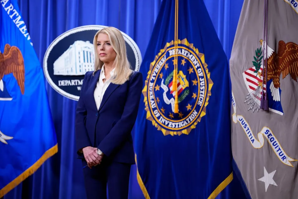 Ex-Bondi Aide Says MAGA Prosecutor Pitch Got About 1,000 Resumes