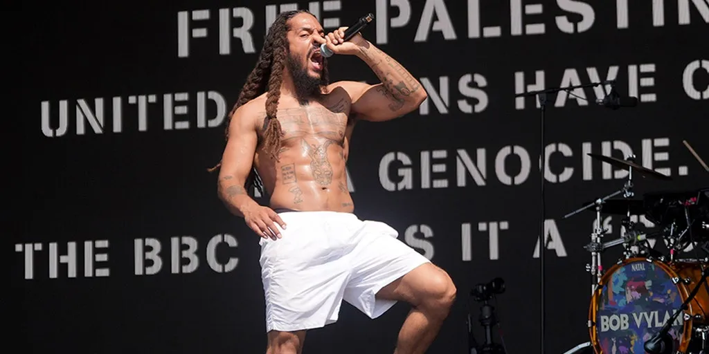 UK punk-rap duo sparks outrage with anti-Israel chants at major music festival