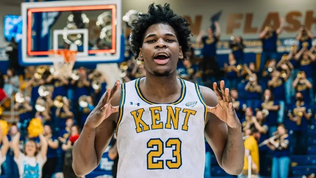 How loss fueled Delrecco Gillespie's rise as Kent State's relentless double-double machine