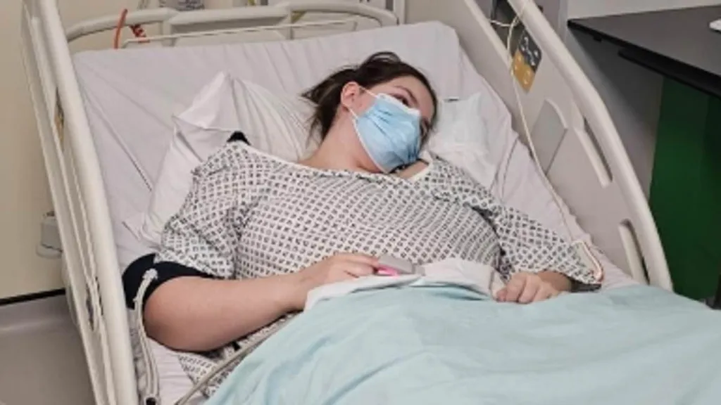 Mother shares picture of daughter, 19, in hospital with meningitis