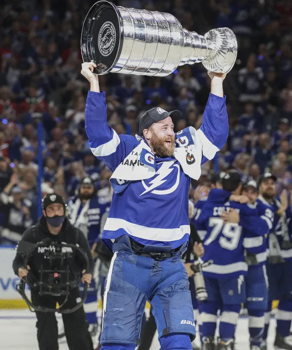 Victor Hedman is back with Lightning, working toward on-ice return