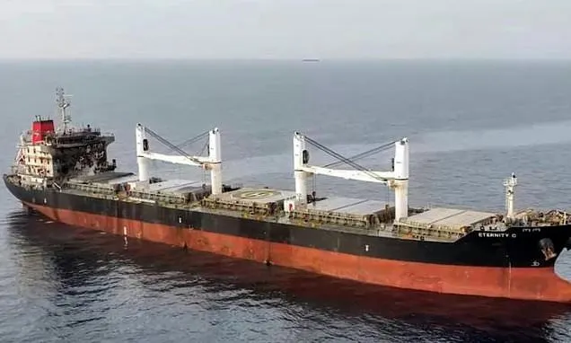 Ten rescued, more missing after deadly Huthi ship sinking