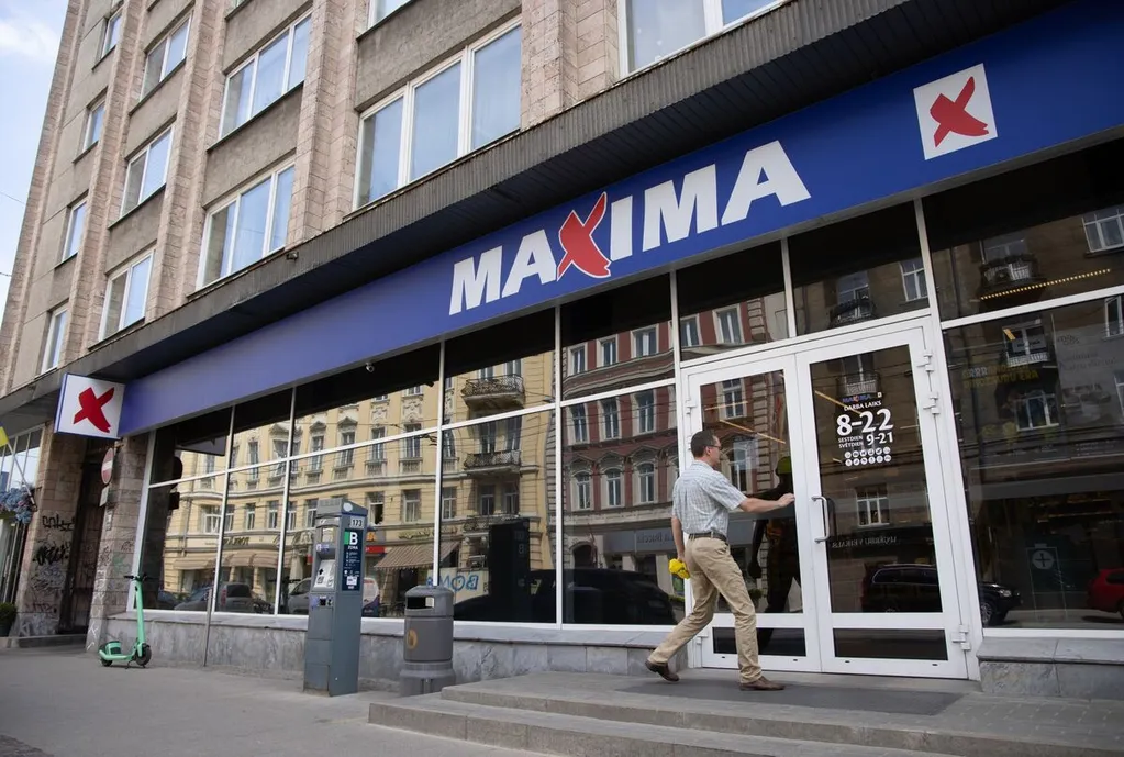 Biggest Supermarket in the Baltics Plans Bond Market Return