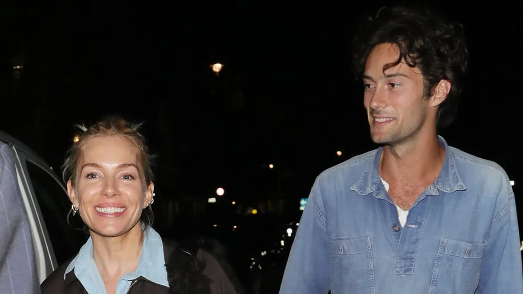 Sienna Miller and boyfriend Oli Green head home after Swiped premiere