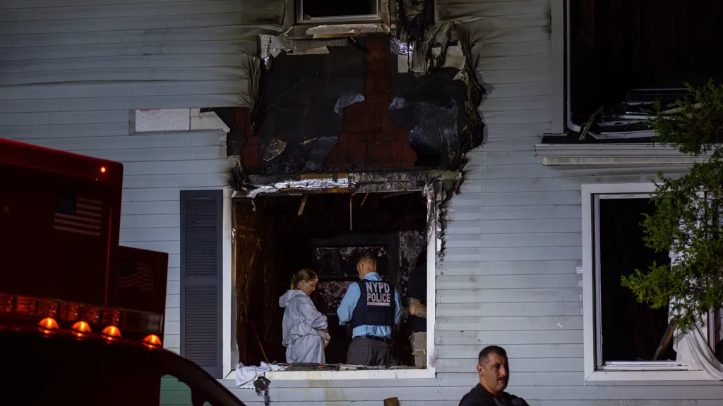 Suspect in Murder of Queens Couple Told Police That He Burned Them