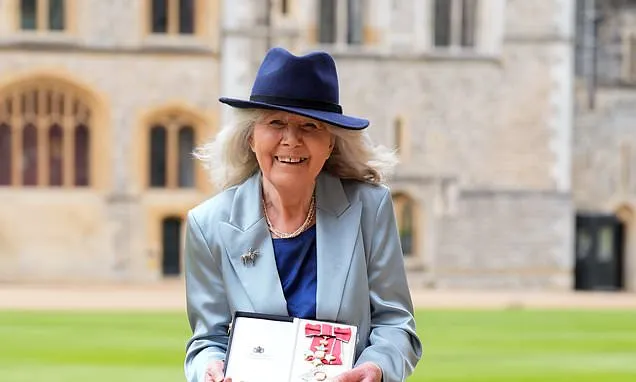 Dame Jilly Cooper dies aged 88