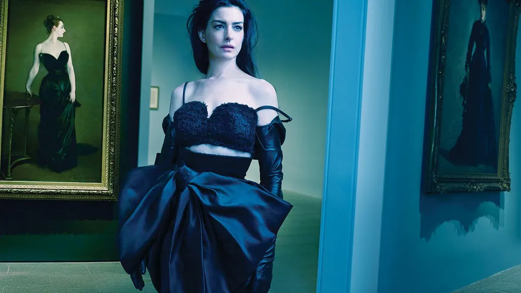 Anne Hathaway's Hollywood celebrity best friend is revealed