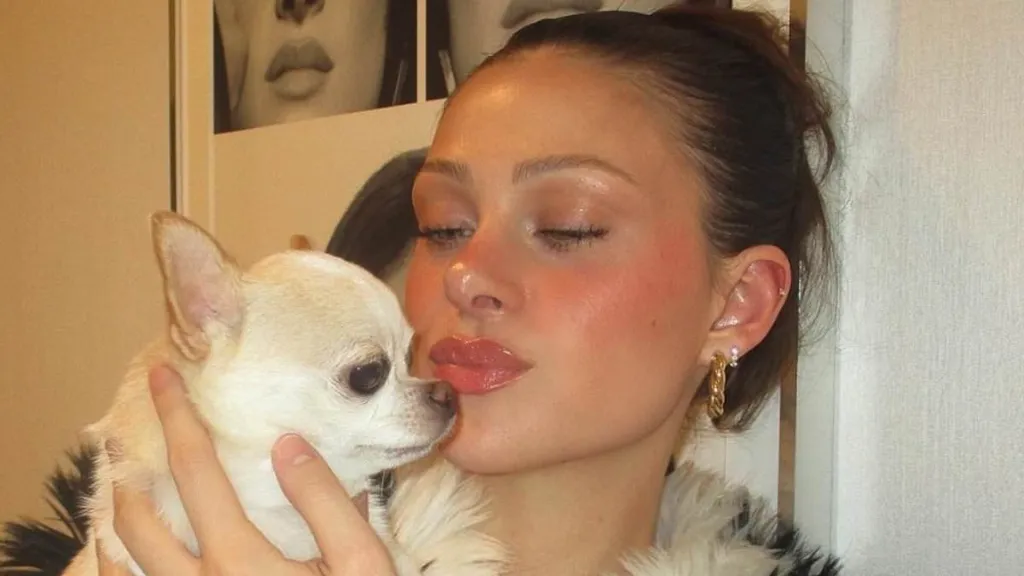 Nicola Peltz accuses groomer of injuring other pets after dog's death