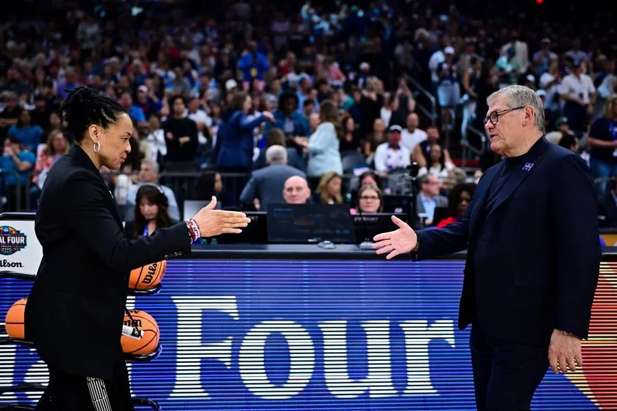 Geno Auriemma's Apology Misses The Mark By Leaving Out Dawn Staley