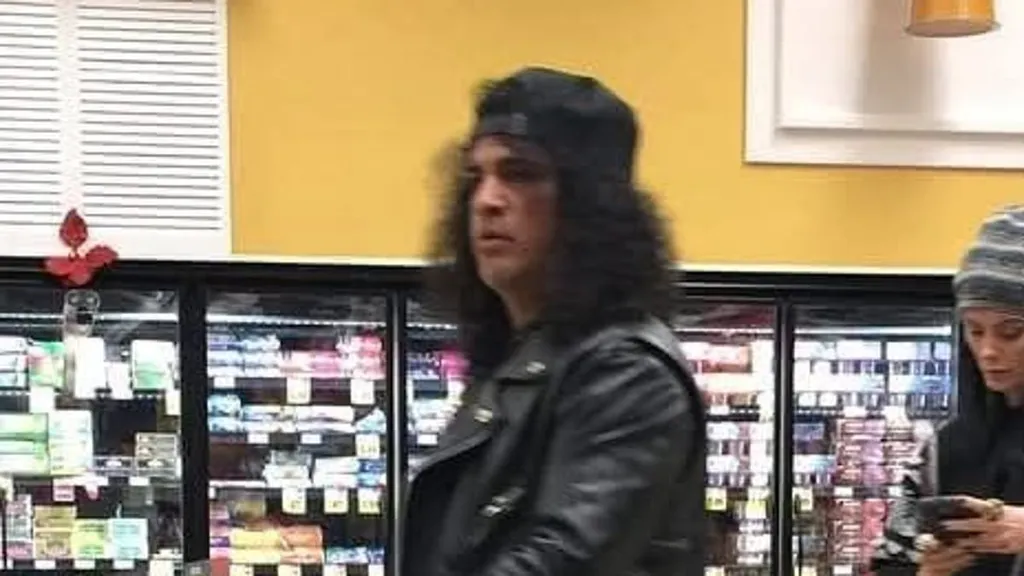 Sweet aisle of mine! Rock legend spotted on low key supermarket shop