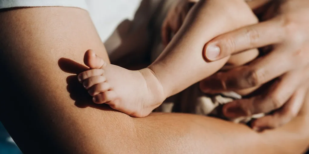 Healthy babies born from DNA of three people to prevent inherited diseases